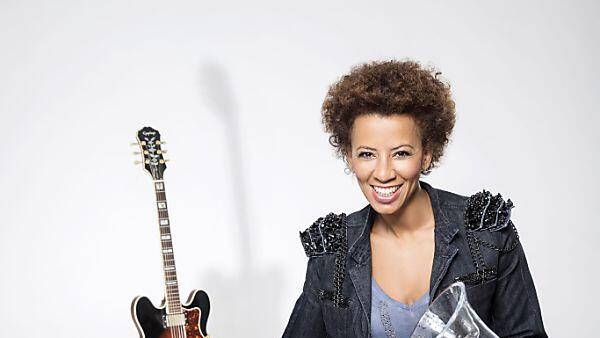 Arabella Kiesbauer präsentiert Amadeus Awards