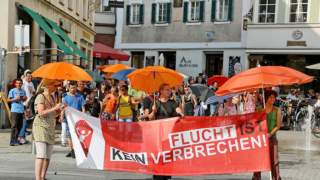 Umbrella March 2022 Salzburg
