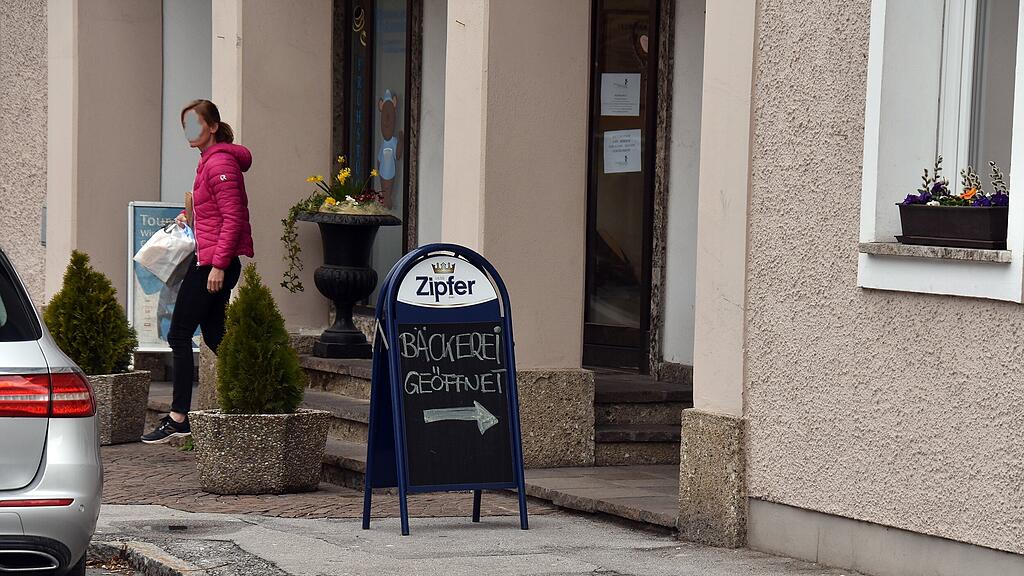 Leere Stra\u00dfen in Gr\u00f6dig