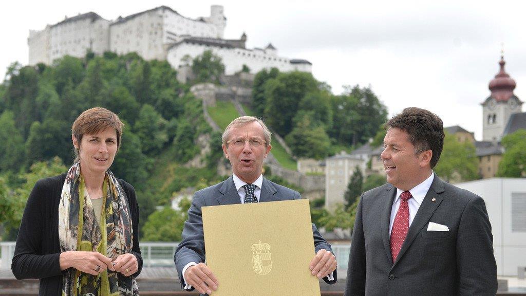Abkommen unterzeichnet, III