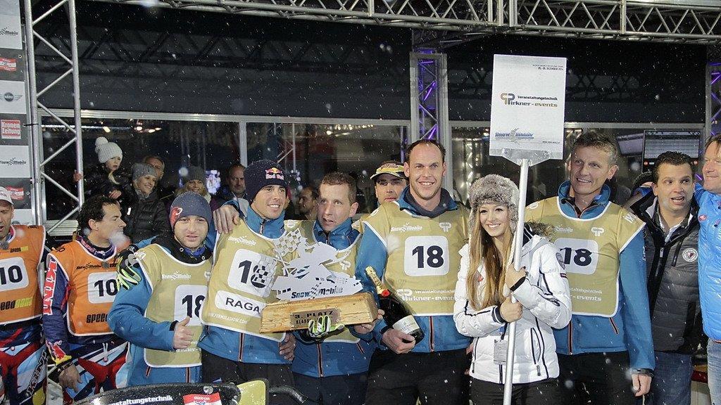 Siegerehrung bei Snow Mobile