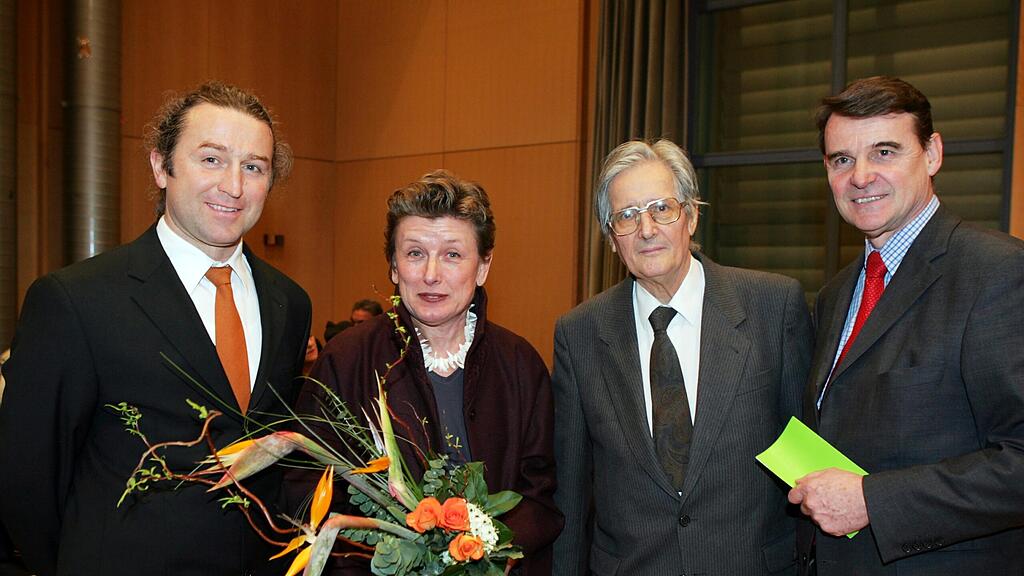 kunstpreis200105d.jpg