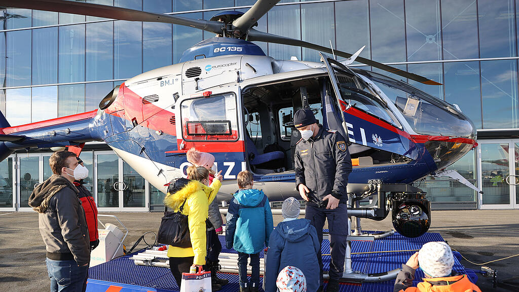 Impfaktion_Polizeihubschrauber20211227001.jpg