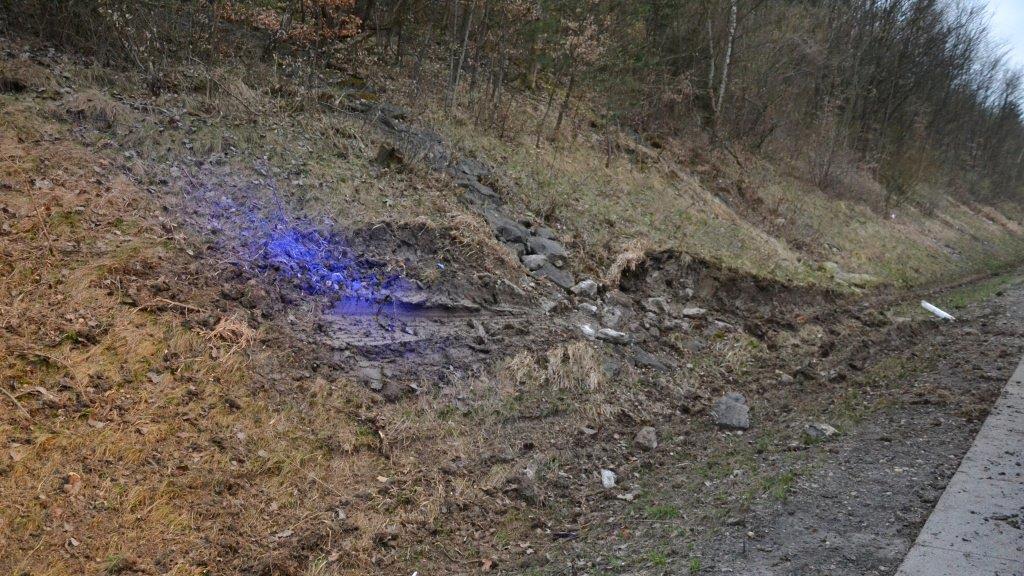 Lkw auf der A1 bei Pressbaum umgestürzt