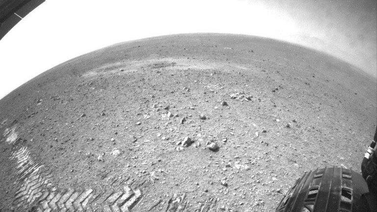 Aktuelle Bilder von Mars-Rover Curiosity