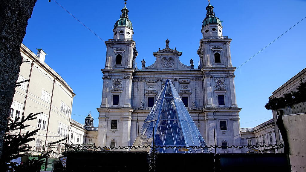Salzburger Christkindlmarkt Aufbau