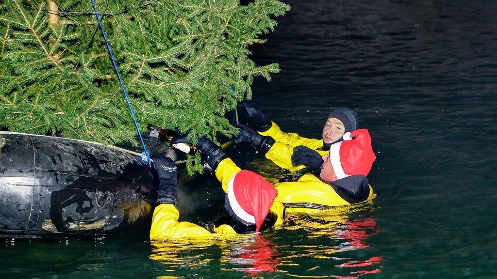 Adventschwimmen in Hallein
