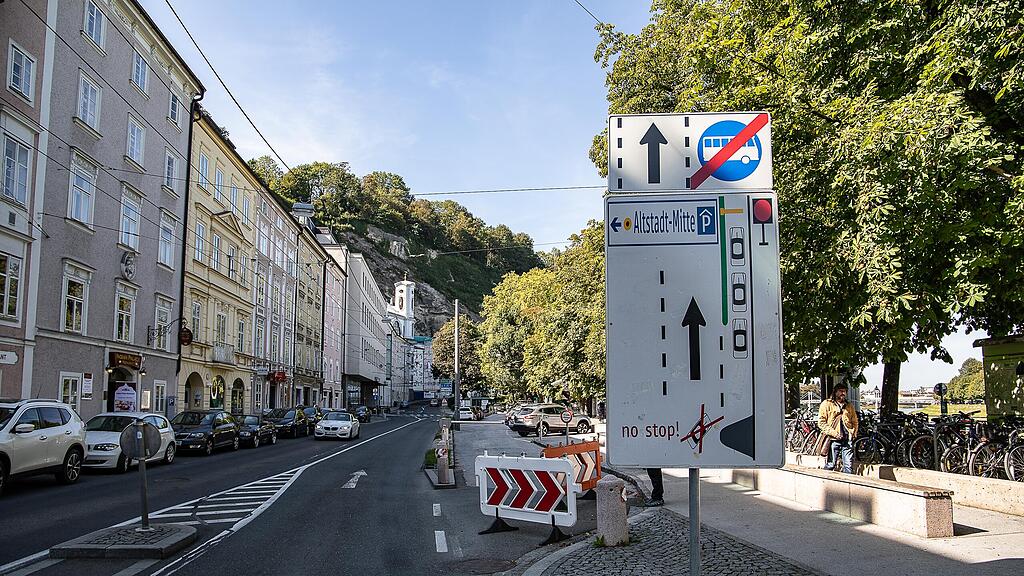 Rot Kreuz Parkplatz, Parken, Altstadt, Salzburg
