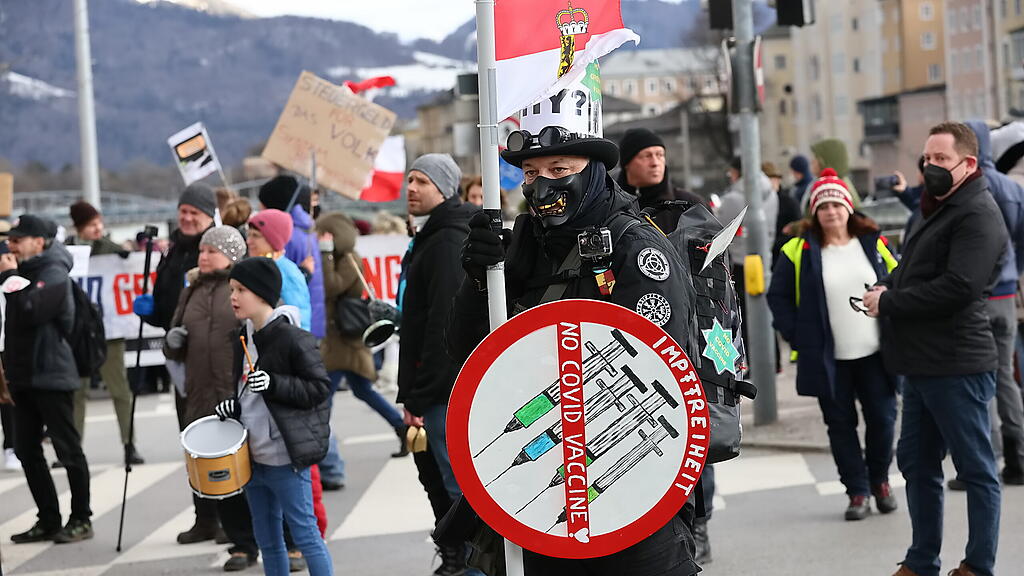 Corona-Demo in der Stadt Salzburg