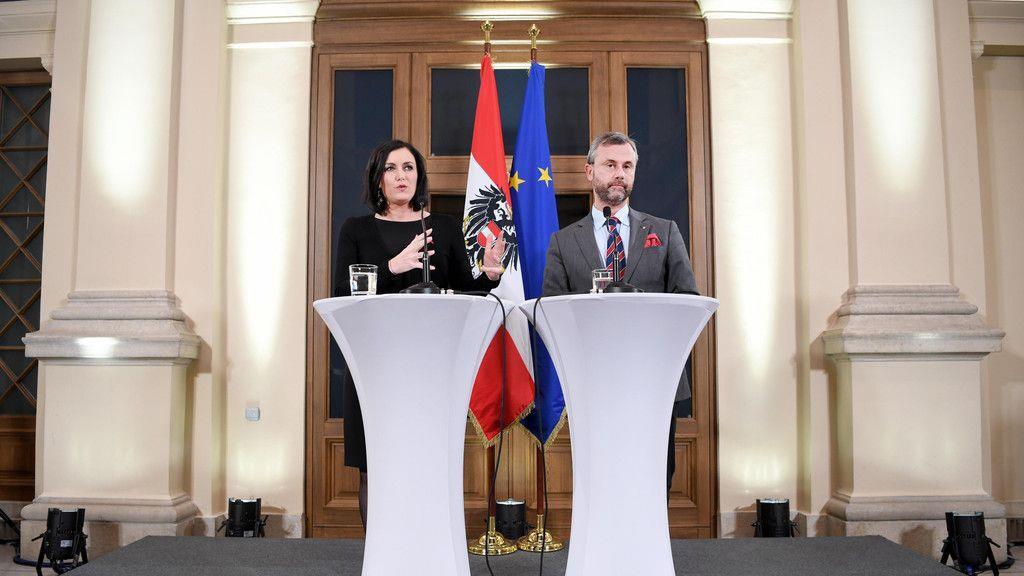Bilder der Verhandlungen