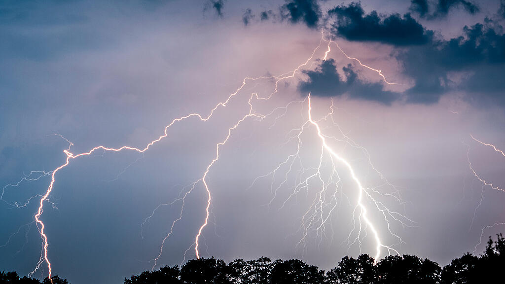 Gewitter, Blitze, SB