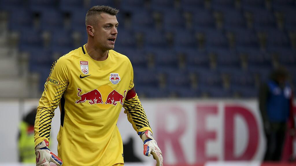 Red Bull-Keeper Alexander Walke sieht die Meisterschaft als noch nicht entschieden an.