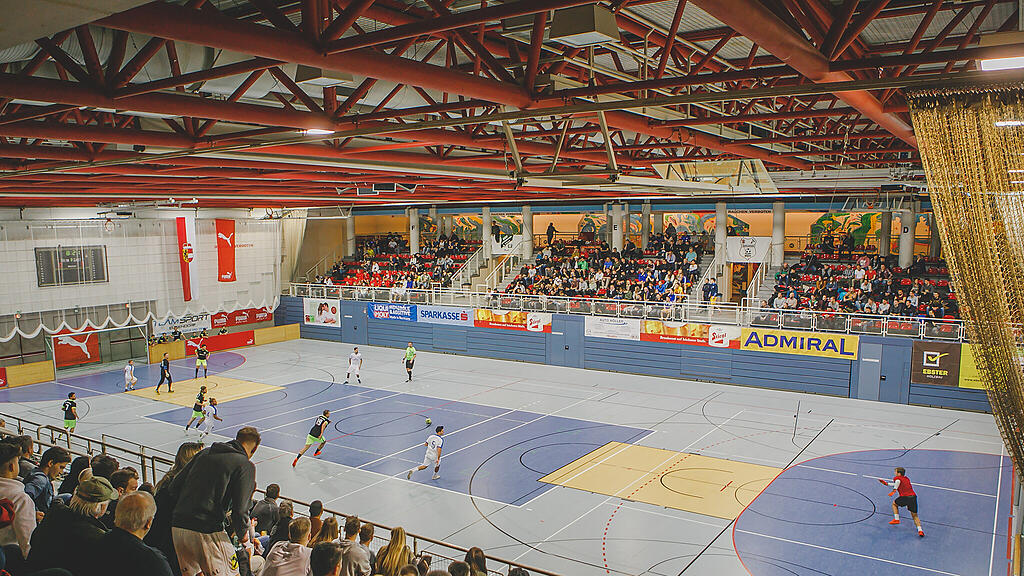 Stier20, Hallenfußball, alpenstraße, sporthalle,