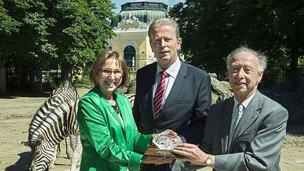 Tiergartendirektorin Dagmar Schratter, Bundesminister Reinhold Mitterlehner, Zooexperte Anthony Sheridan