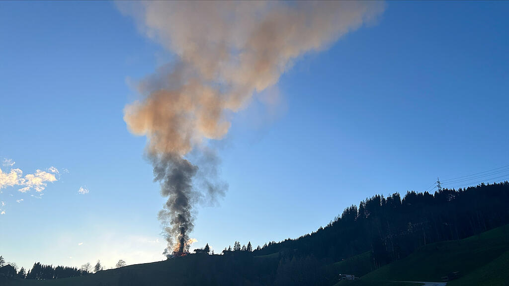 Bauernhof-Gro\u00dfbrand in Taxenbach