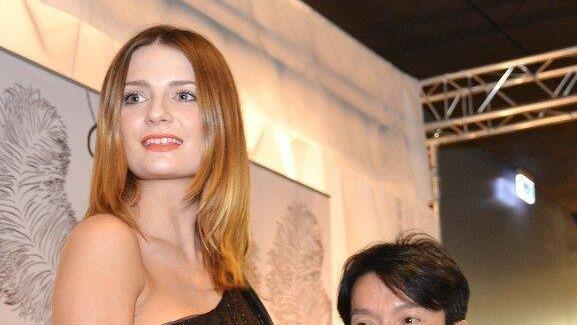 Mischa Barton: La Hong Wien (1)