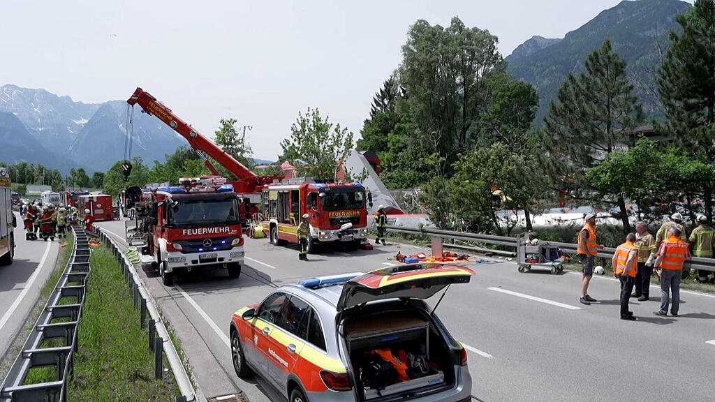 Zug in Garmisch entgleist: Tote und Verletzte