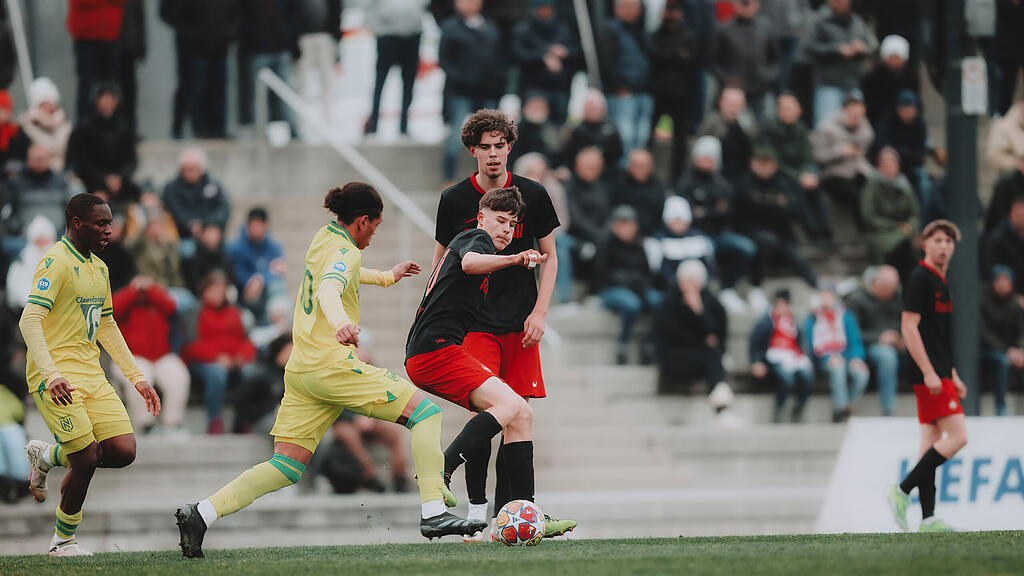 Jung-Bullen, Youth League, Nantes