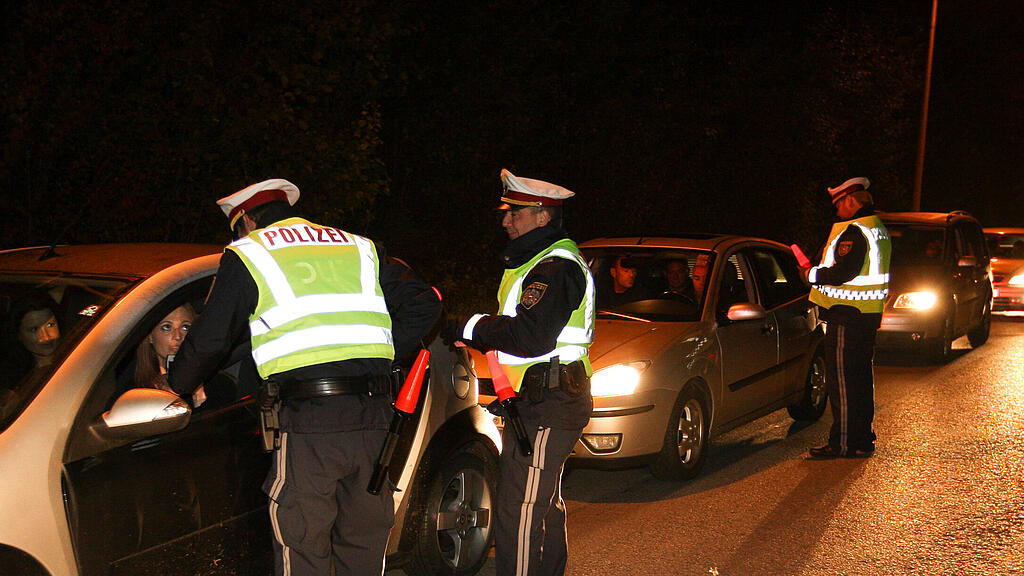 symb_polizeikontrolle symb_planquadrat symb_alkoholkontrolle