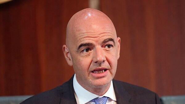 Infantino kommt vor der FIFA-Ethikkommission ungeschoren davon