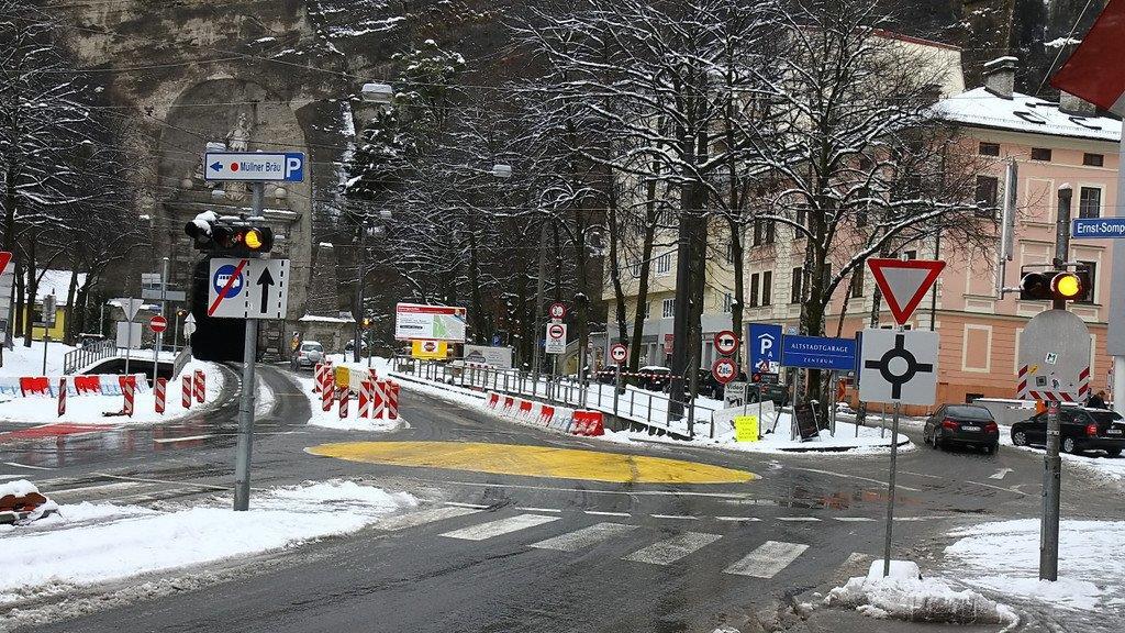 Kreisverkehr am Hildmannplatz