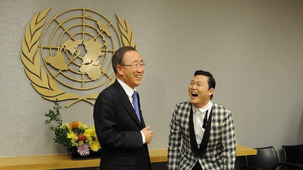 Ban Ki-Moon und Psy in Tanzlaune