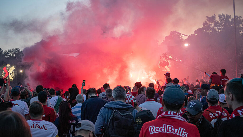 Die gro\u00dfe Meisterparty des FC RedBull Salzburg