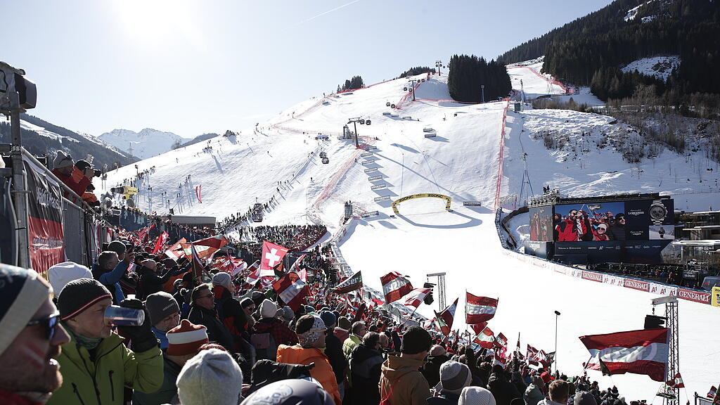 ALPINE SKI-WM 2025 SAALBACH... - APA-Bilderdienst - 08.02.25 - 11.32 - ABD0018 - High-Res.jpg