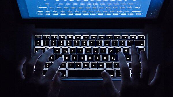 Verdächtige sollen mit Betäubungsmitteln gehandelt haben