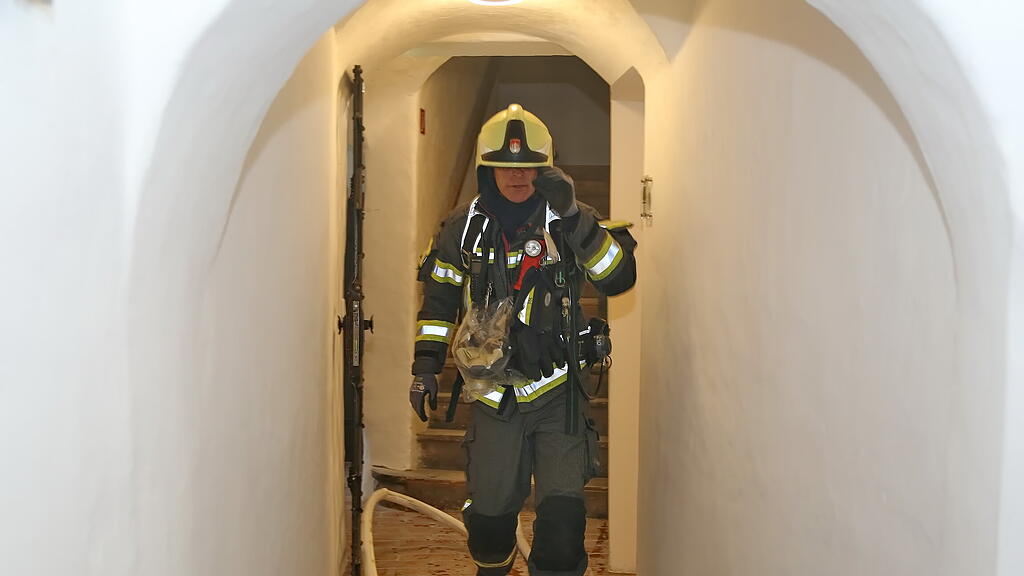 Feuerwehr-\u00dcbung auf der Festung, I