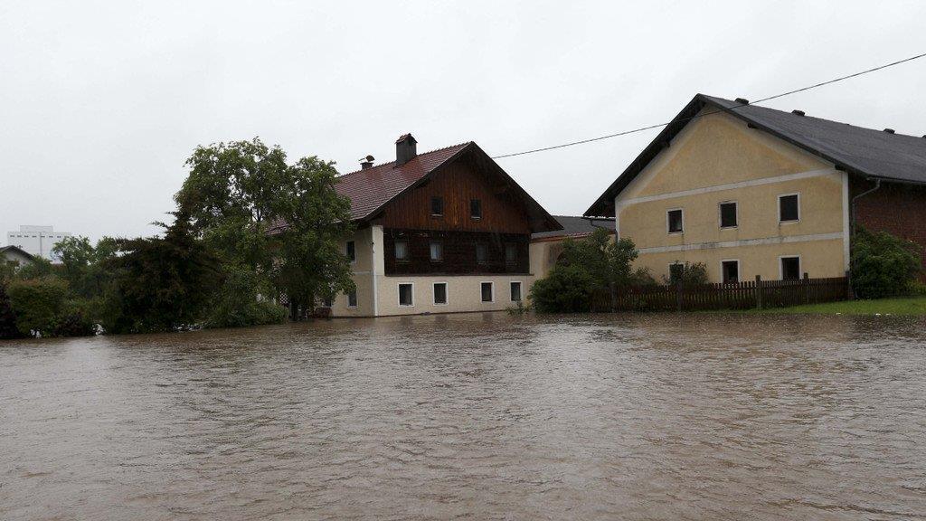 Innbrücke in Braunau gesperrt