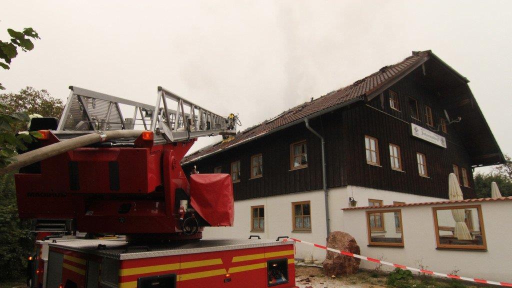 Bilder der Löscharbeiten
