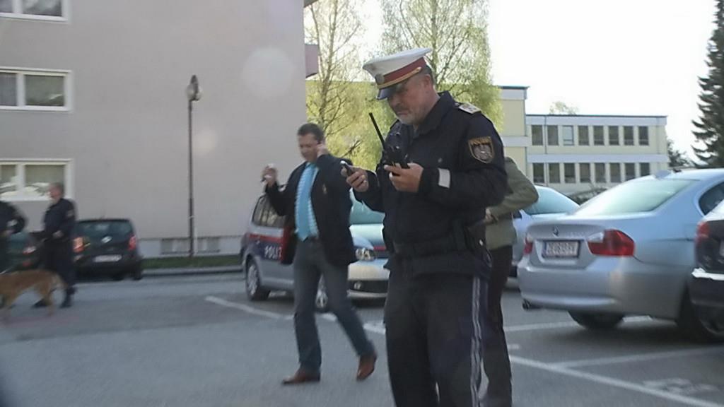 Großfahndung nach Überfall in Hallein II