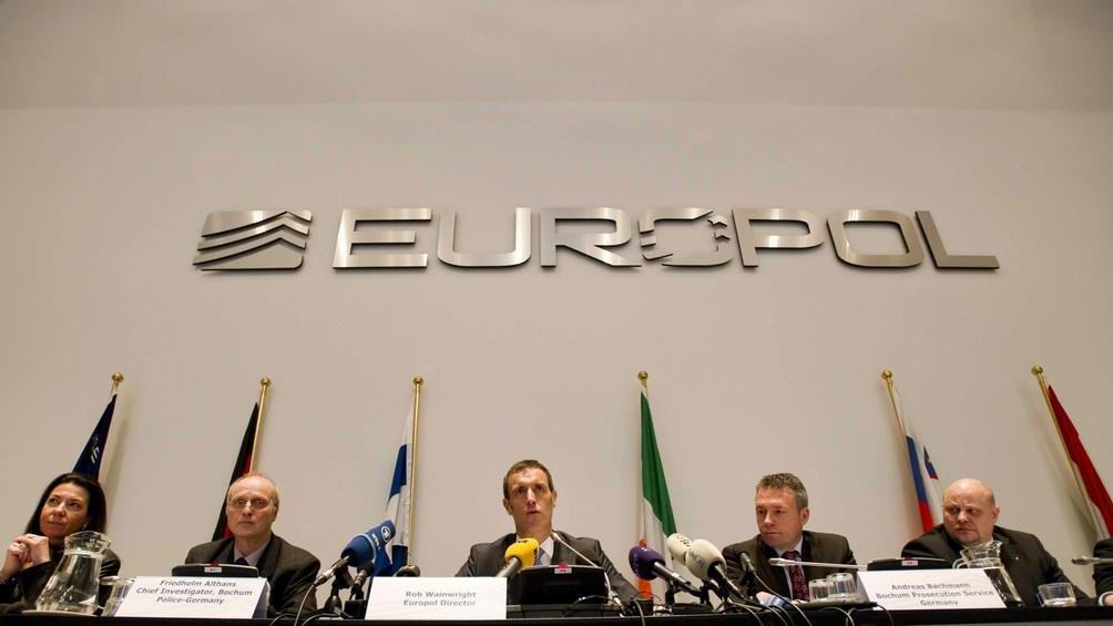 Erste Bilder der Pressekonferenz