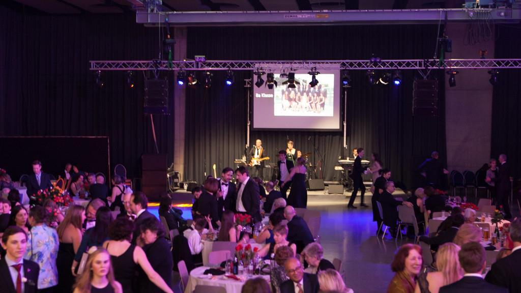 AKADemy Awards, II