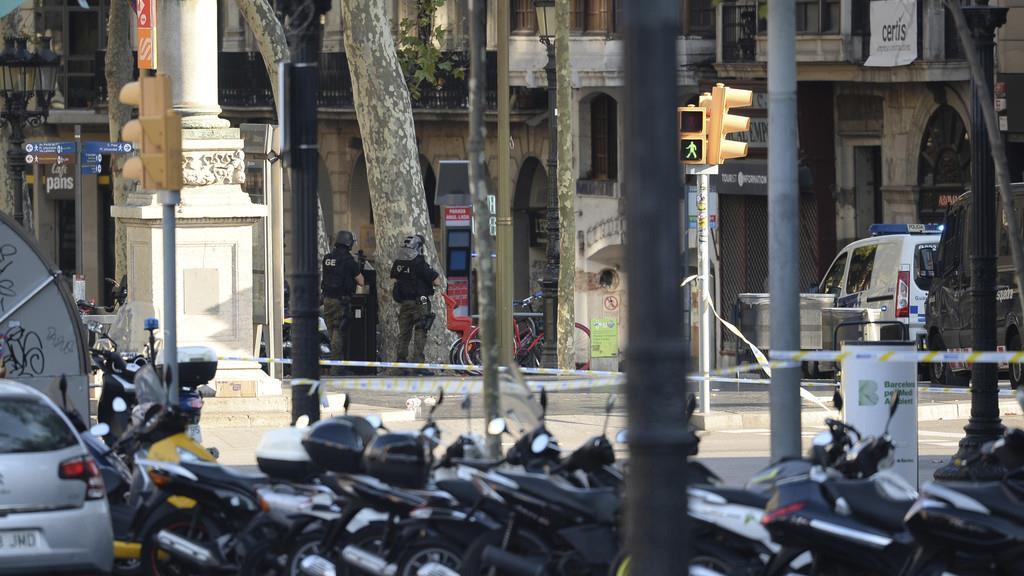 Schock und Trauer nach Anschlag in Barcelona