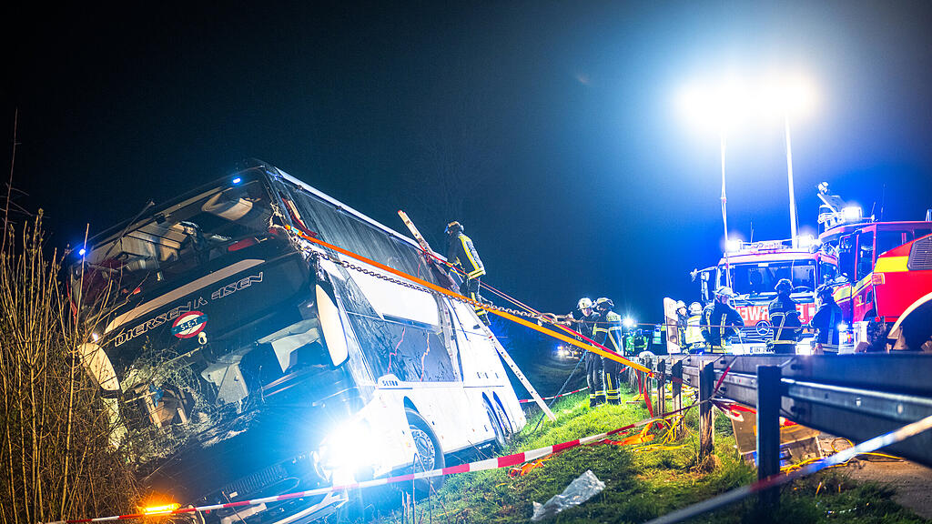 Reisebus-Unfall in Deutschland