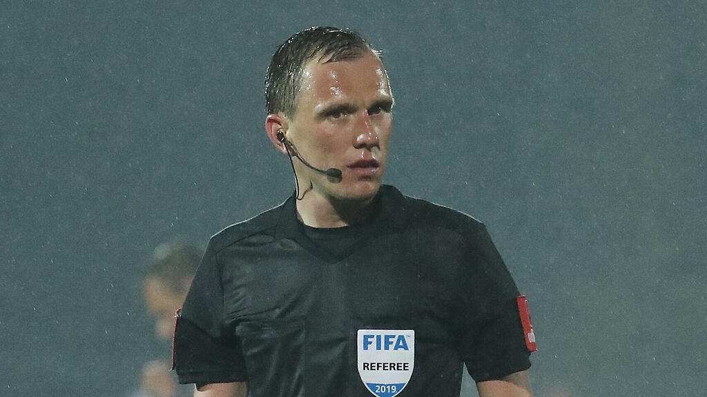 Sebastian Gishamer, Schiedsrichter