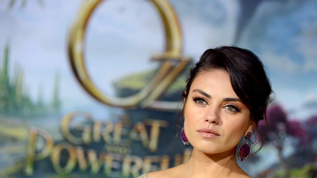 Mila Kunis vor der Premiere von "Die fantastische Welt von Oz"