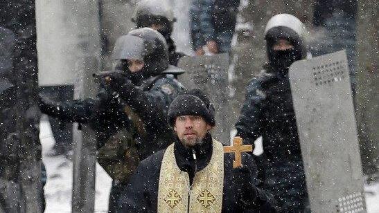 Machtkampf in der Ukraine: Proteste in Kiew
