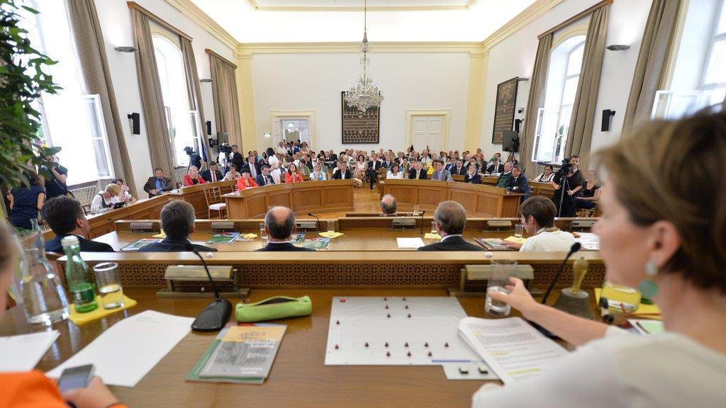 Neue Landesregierung angelobt, I