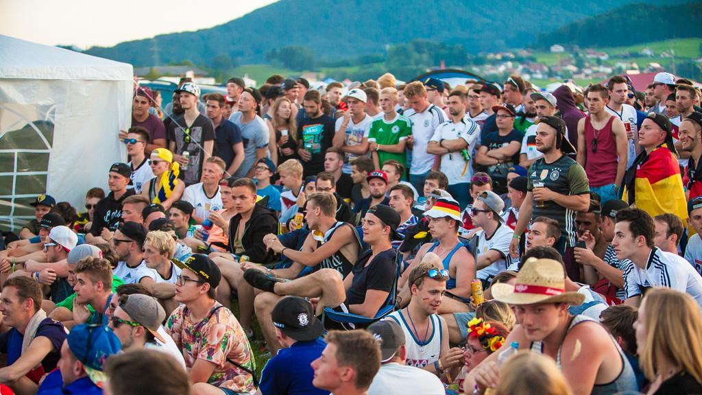 Electric Love Festival 2016: Tag 1, Public Viewing