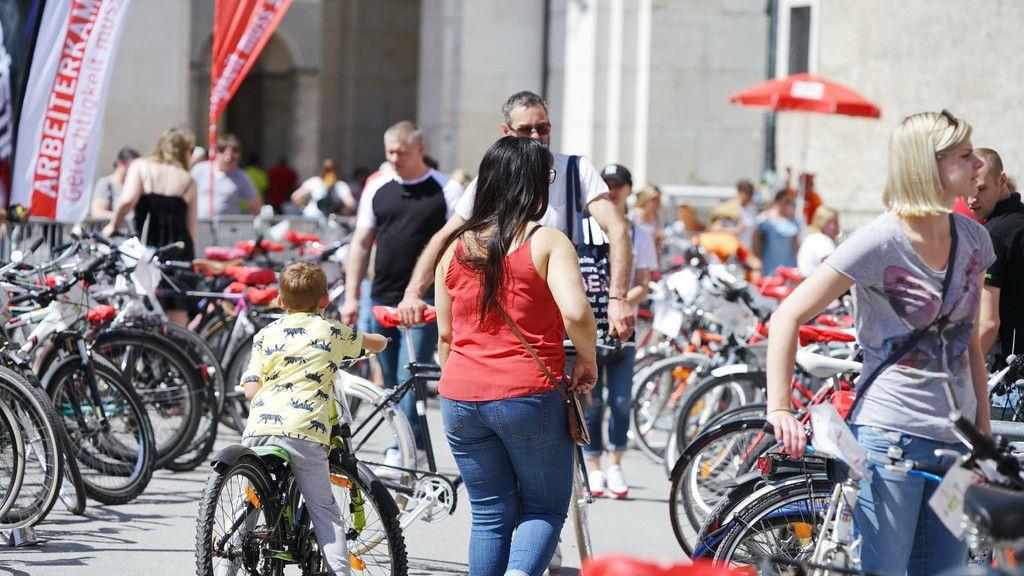 "Radfrühling" in der Stadt Salzburg II