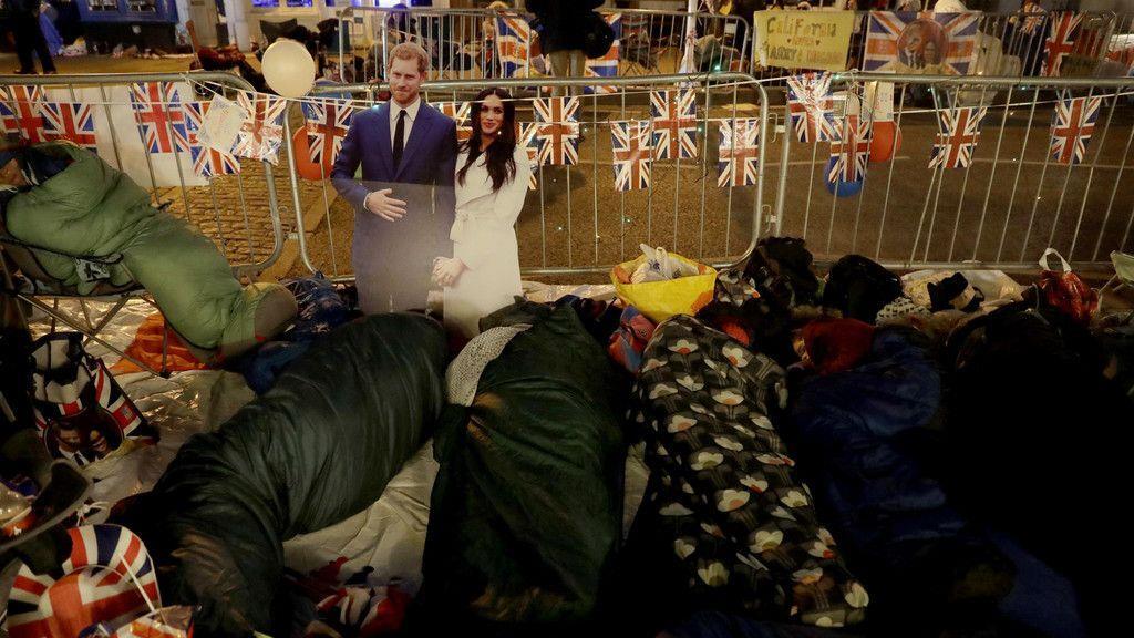 Royale Hochzeit: Fans in Windsor
