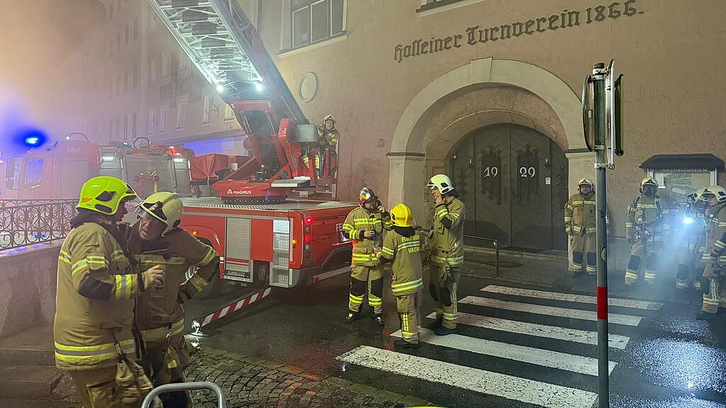 Kellerbrand in Hallein: 20 Personen evakuiert