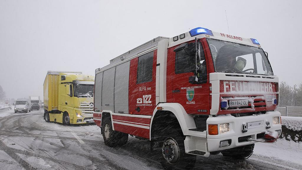 Dauereinsatz für Einsatzkräfte in NÖ und Wien