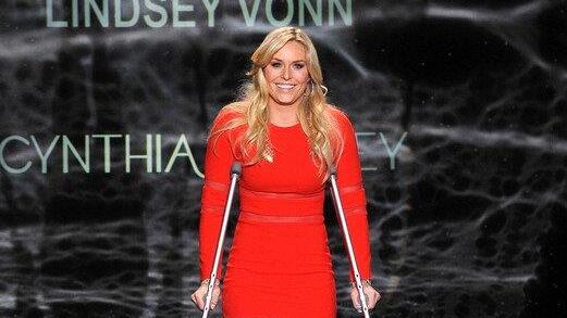 Hoch die Krücken: Lindsey Vonn bei New Yorker Fashion Week
