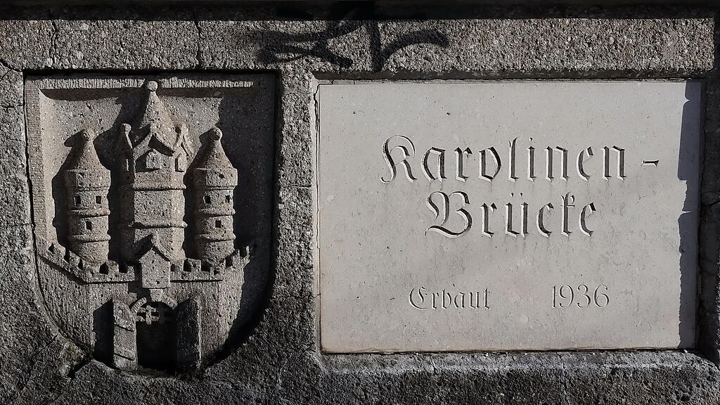 Karolinen-Brücke