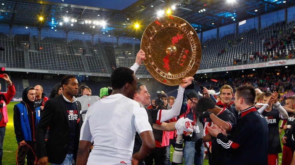 Red Bull feiert Meistertitel, I