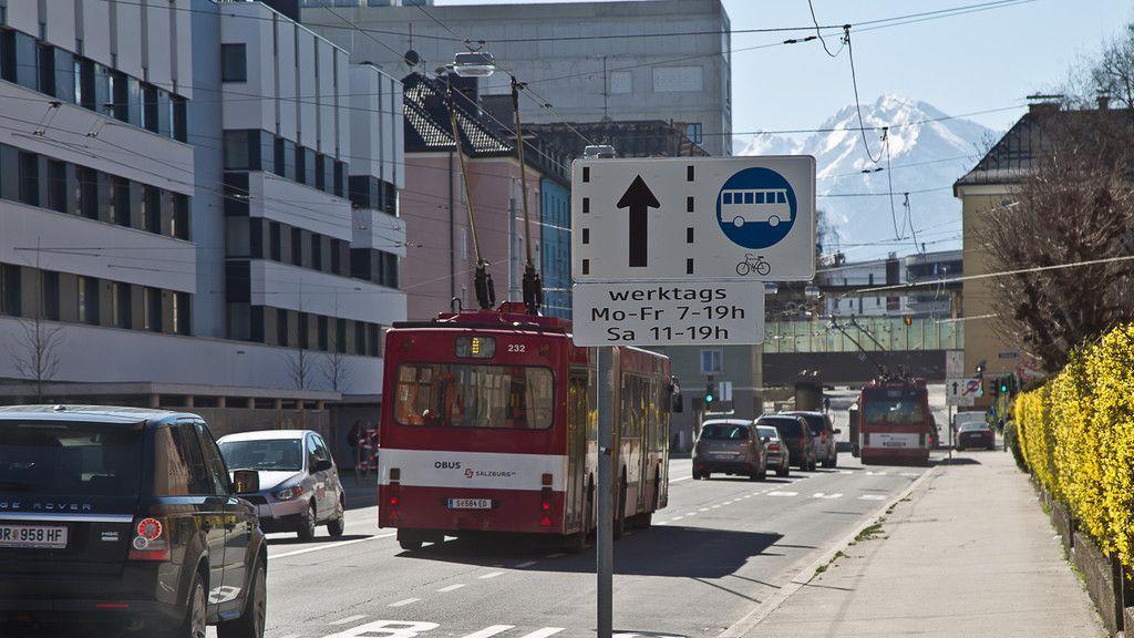 Neue Busspur in der Rudolf-Biebl-Straße